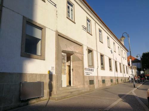 Indouro Hostel & Wine Bar