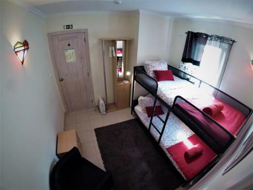 Peniche Surf Lodge Private Apartment 1