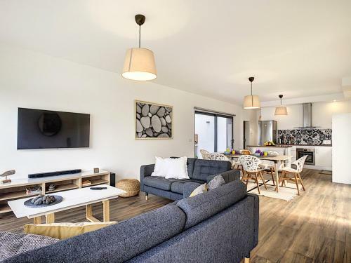 Ponta Do Sol Villa Sleeps 7