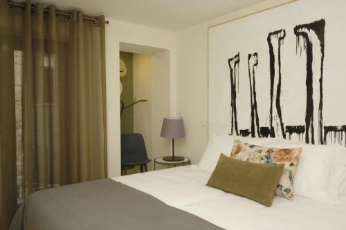Oporto Wall Apartments