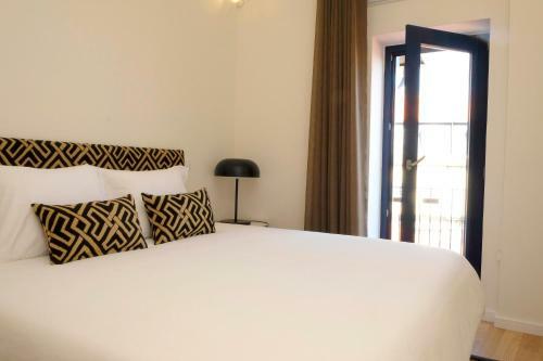 Oporto Wall Apartments