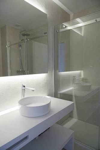 Stay In Apartments - D. Hugo 23