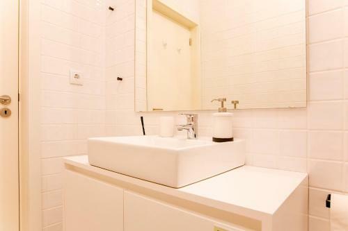 Apartamento Almada 516 - Modern Studio W/ AC By Lovelystay