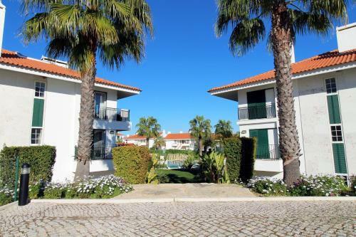 Apartamento Vila Sol Village 'south Sun' By Sapvillas