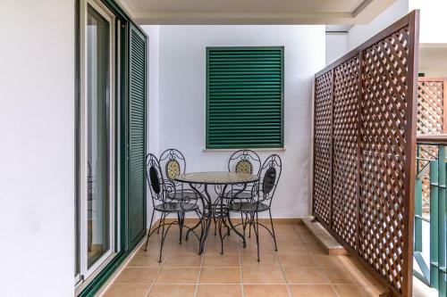 Lovely 2 Bedroom Apartment In Vila Sol Golf Resort