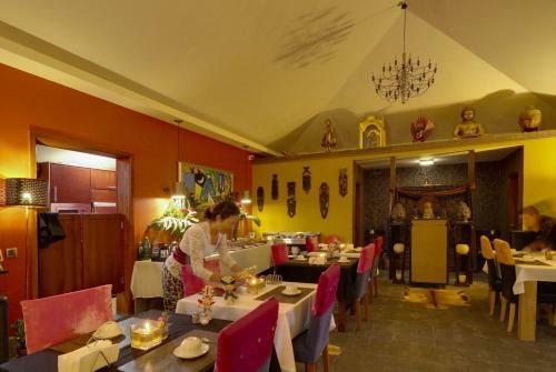 Hostal Dazk Golden Estate