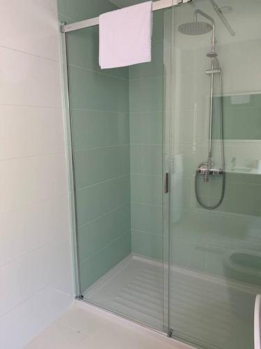 Charming 5-bed House In Ribeiro Frio