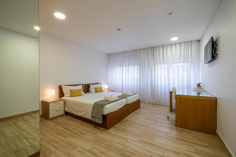 Hostal Central Suites