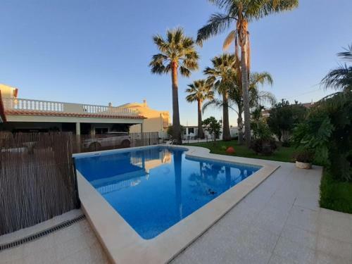 Amazing Villa Messines With Pool