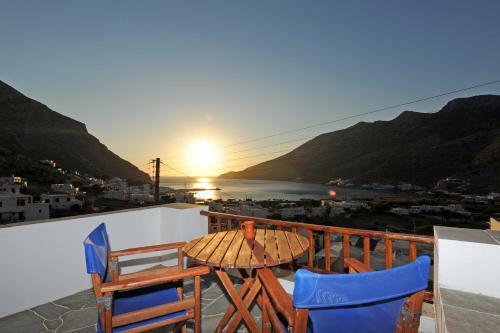 Hostal Froudi Rooms