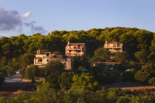 Revera Villas