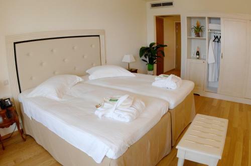 Valis Resort Hotel