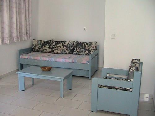 Niki Apartments