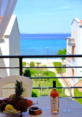 Apartments Alexandros