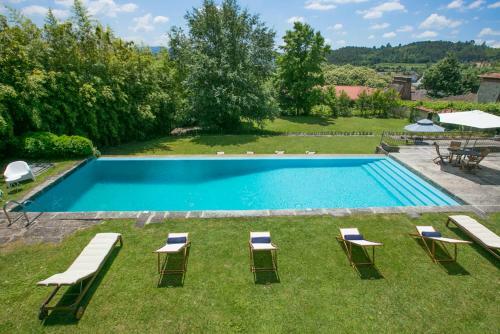 Travassos Villa Sleeps 10 Wifi