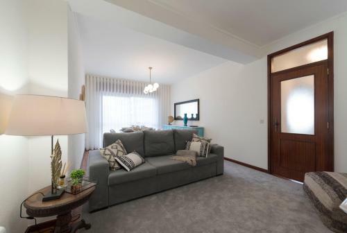 Apartamento Lovelystay - Newly Decorated 2br Flat With Free Parking