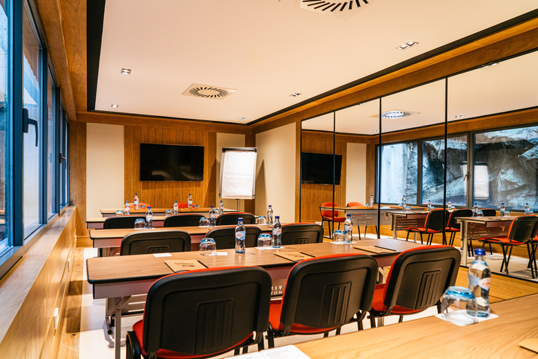 Hotel Vincci Ponte De Ferro