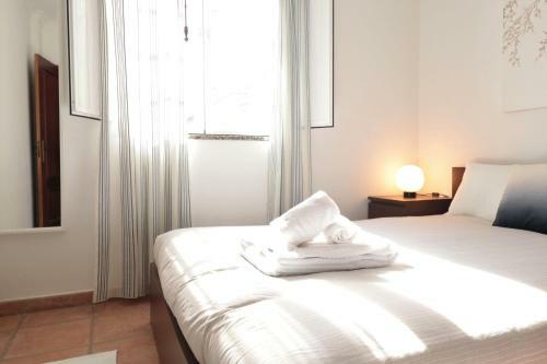 Apartamento Lovelystay - 2br Flat In Vrsa Historical Center