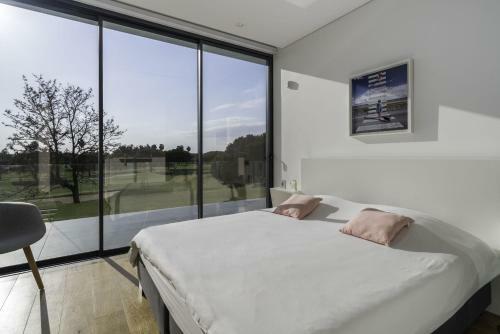 Villa Colinas Do Golfe Lux By Sapvillas