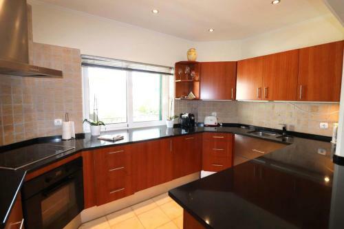 Vale Do Lobo Apartment Sleeps 4 Pool Wifi T691262