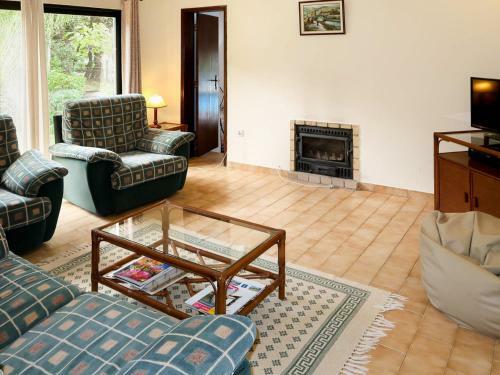 Vale Do Lobo Villa Sleeps 7 With Pool Air Con And Wifi