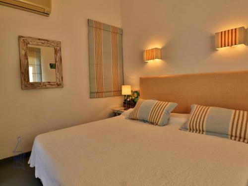 Vale Do Lobo Villa Sleeps 6 Air Con T479922