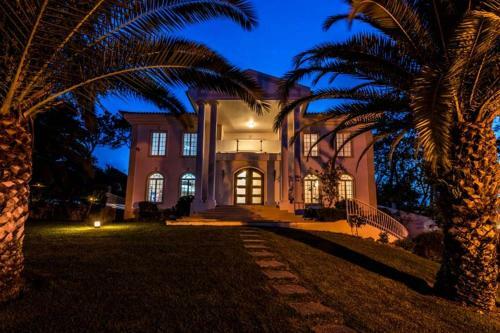 Quinta Do Lago Villa Sleeps 8 With Pool Air Con And Wifi