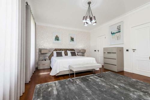 Quinta Do Lago Villa Sleeps 8 With Pool Air Con And Wifi