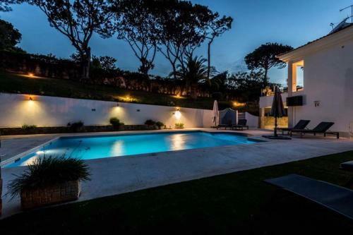 Quinta Do Lago Villa Sleeps 8 With Pool Air Con And Wifi