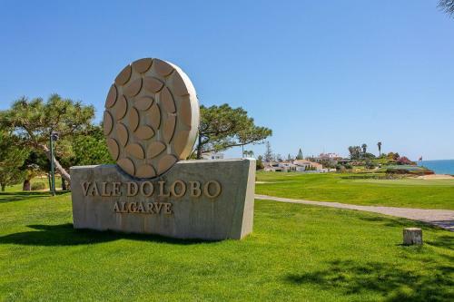 Vale Do Lobo Apartment Sleeps 6