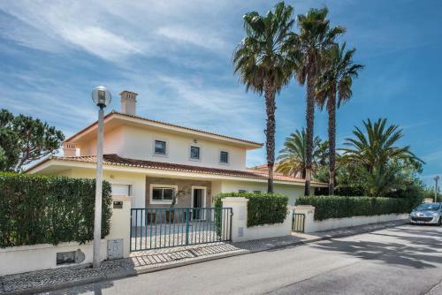 Villa In Vale Do Lobo Sleeps 6