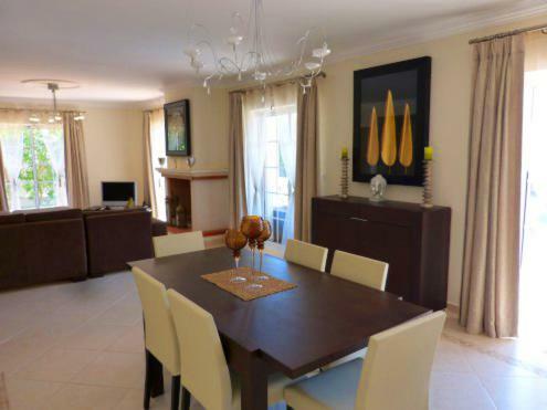 Vale Do Garrao Villa Sleeps 12 Pool Air Con Wifi