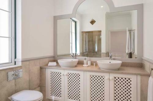 Quinta Do Lago Villa Sleeps 6 With Air Con And Wifi