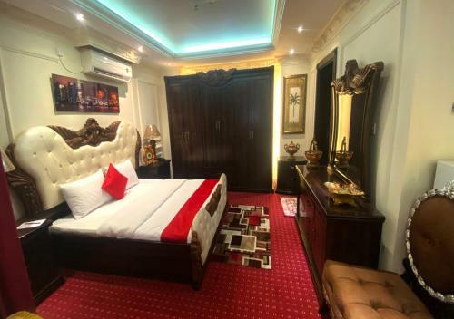 Majestic Hotel