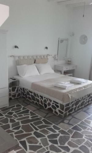 Artemis Apartments