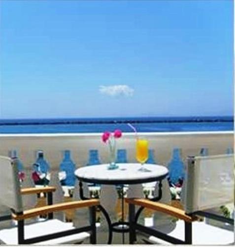 Avra Hotel