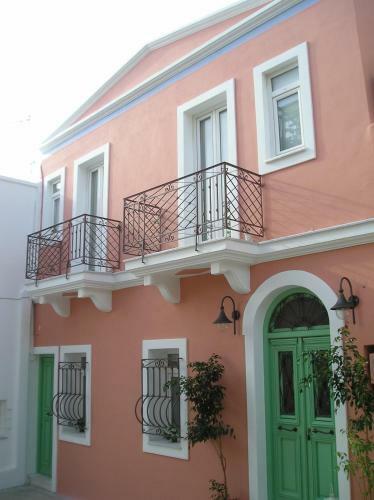Hostal Madalena's Family