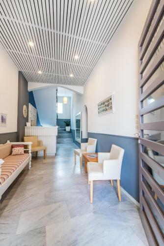 Hostal Flora