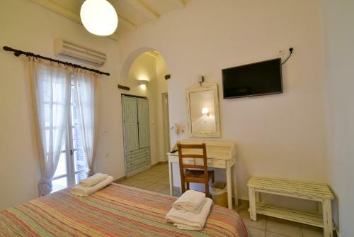 Golden Beach Hotel & Apartments