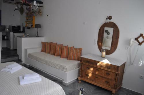 Golden Beach Hotel & Apartments