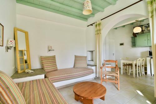 Golden Beach Hotel & Apartments