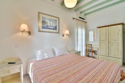 Golden Beach Hotel & Apartments