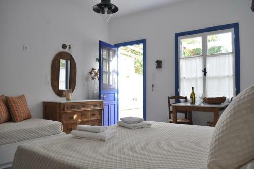 Golden Beach Hotel & Apartments