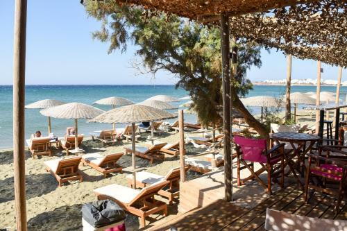 Golden Beach Hotel & Apartments