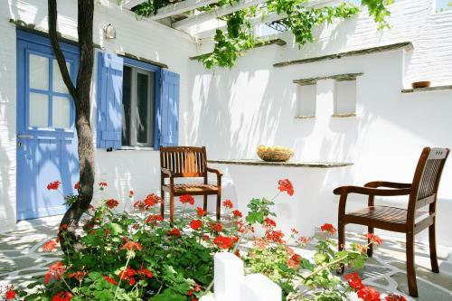 Golden Beach Hotel & Apartments