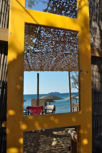 Golden Beach Hotel & Apartments