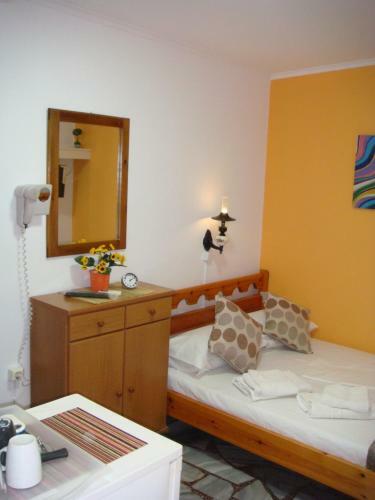 Apartamento Boussetil Rooms