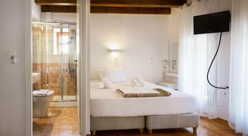 Hostal Ontas Traditional Hotel