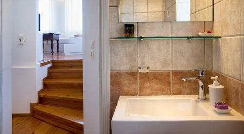 Hostal Ontas Traditional Hotel