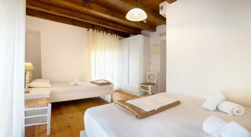 Hostal Ontas Traditional Hotel